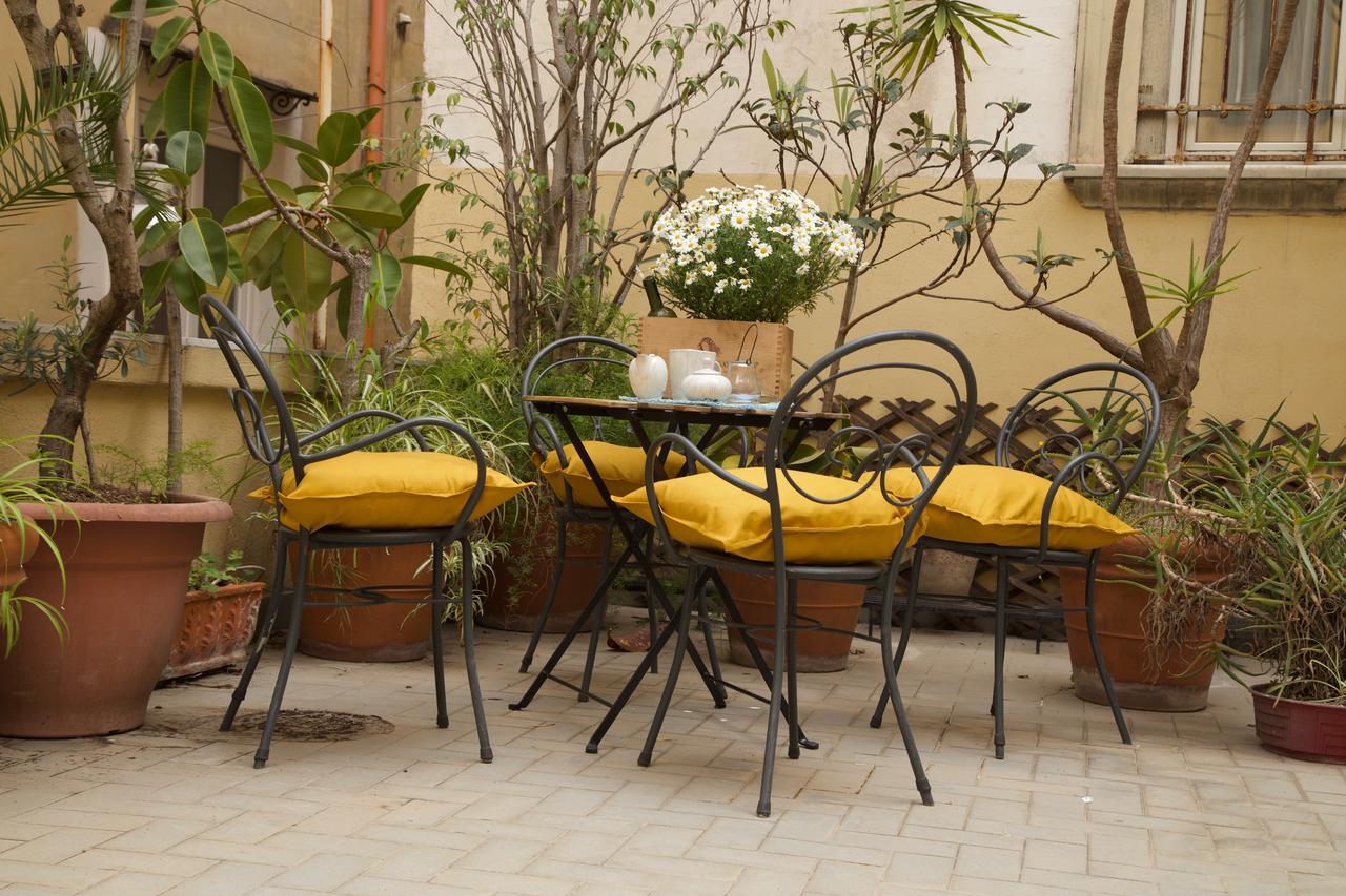 לינה וארוחת בוקר נאפולי La Terrazza Di Dante מראה חיצוני תמונה